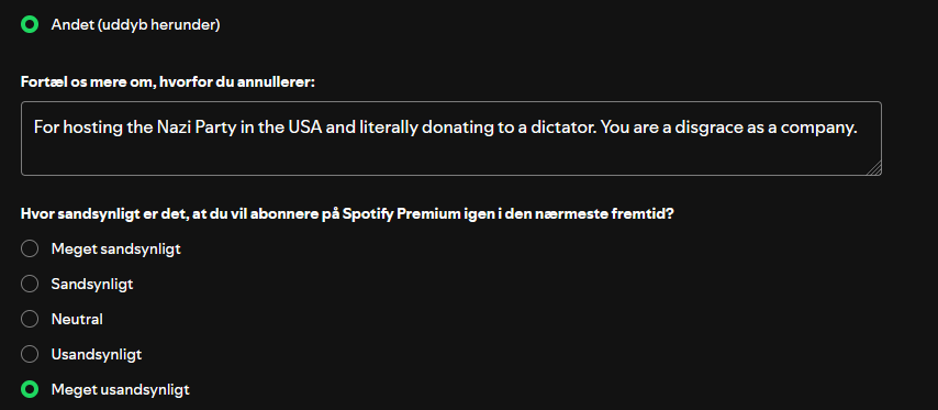 A screenshot of a Spotify cancellation survey in Danish, where a user has typed a sarcastic complaint about hosting the Nazi…