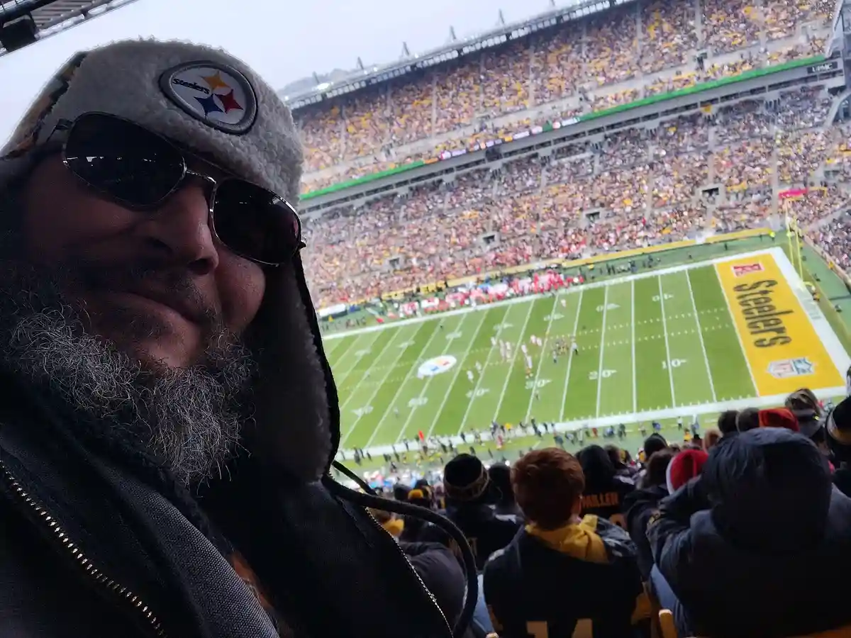 Sharing a Christmas Selfie from the 'Burg!