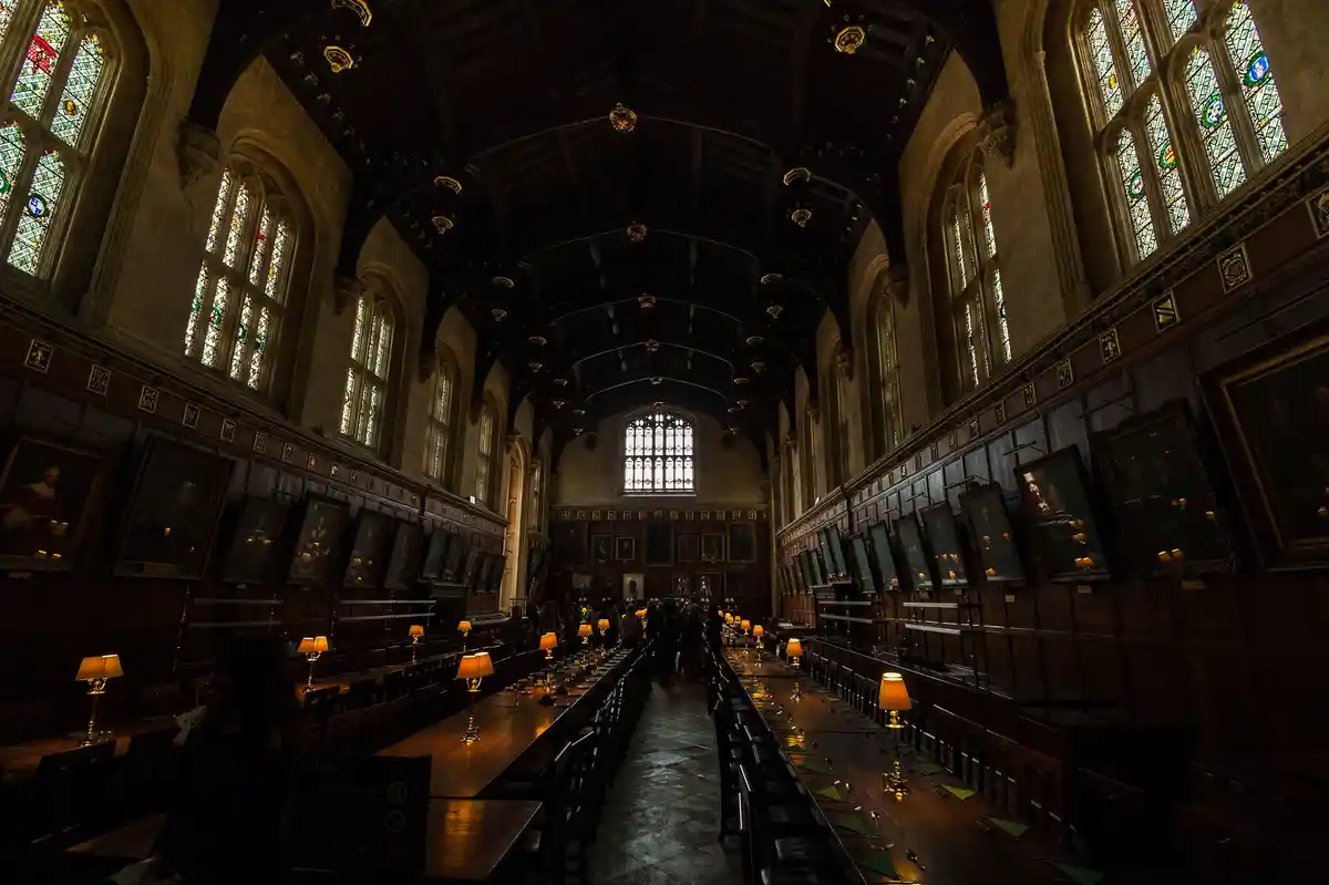 Welcome to the magical Harry Potter cafeteria