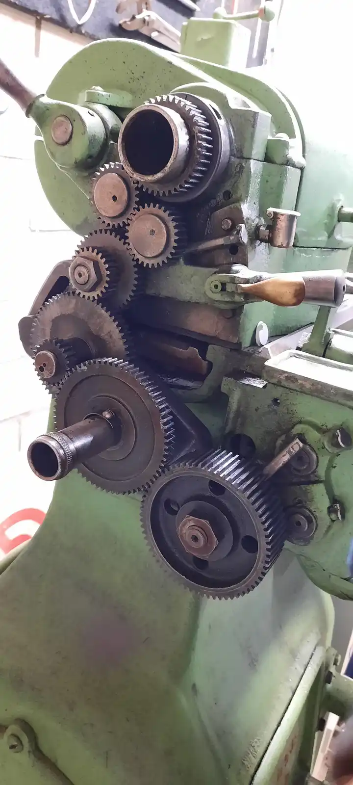 South Bend 10 meets Lathe Gears in The Netherlands.
