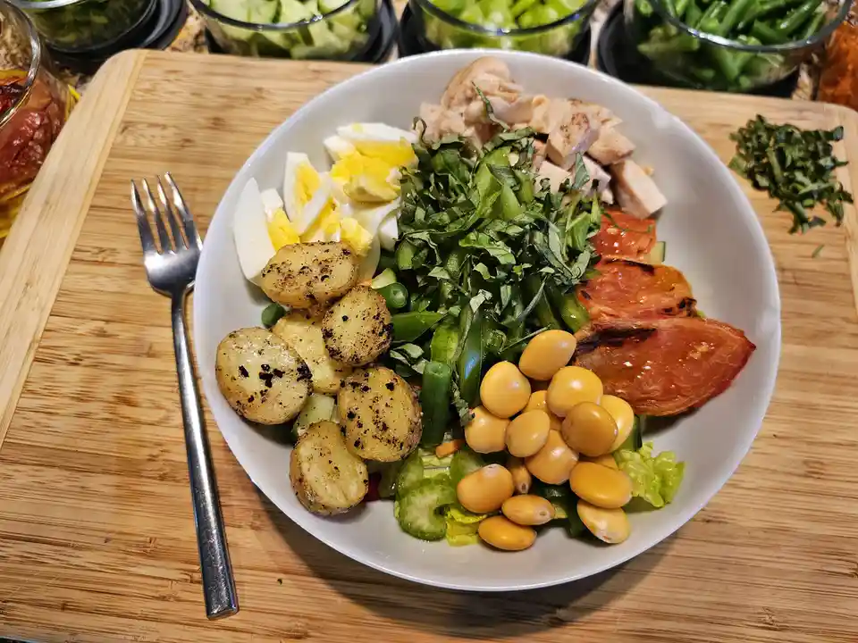 Is This Actually Salad Niçoise?