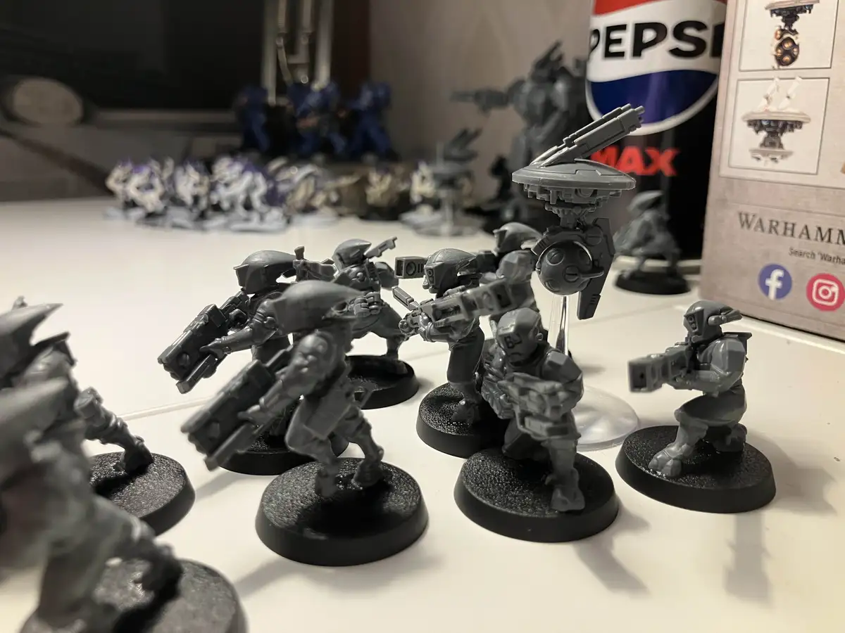 Warhammer 40k: T'au Empire Pathfinder Team - Almost Perfect, Just a Few Mold Lines Left