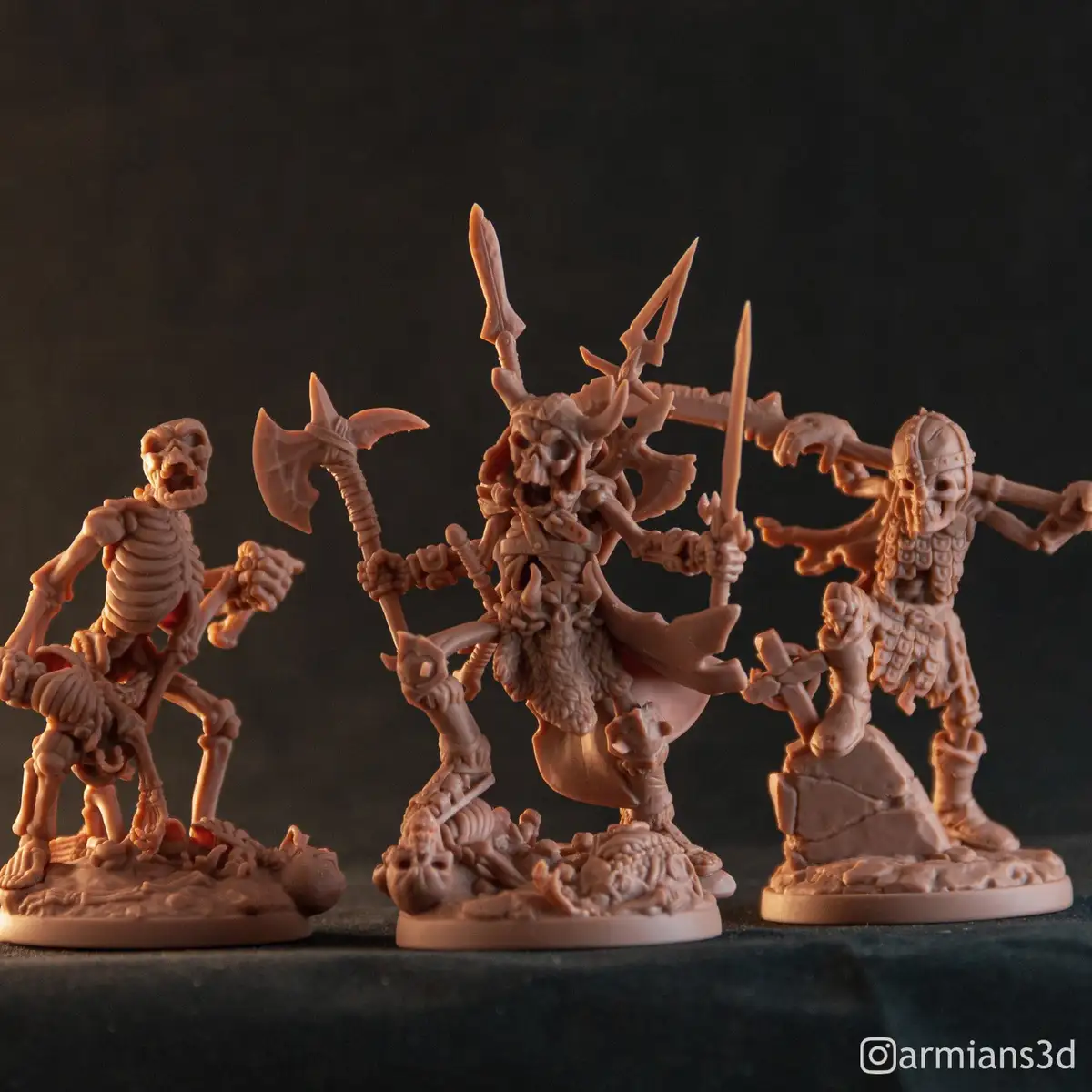 Check out these amazing 3D printed skeleton miniatures in 54mm and 32mm!