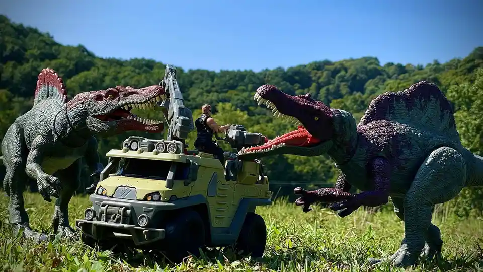 Spinosaurus Takes Charge: A Jurassic Showdown