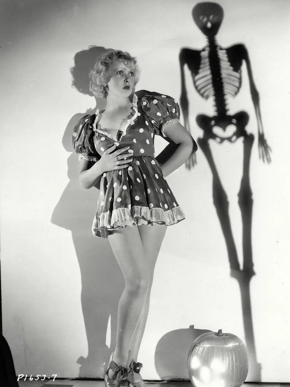 A vintage Halloween pin-up from the 1930s