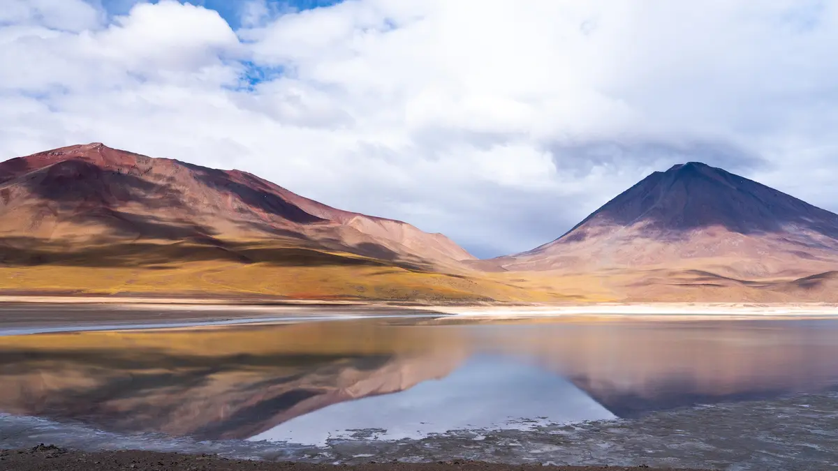 A distant past on Earth, resembling Mars, where frigid rivers, lakes, and dormant volcanoes dominated the scenery. This…