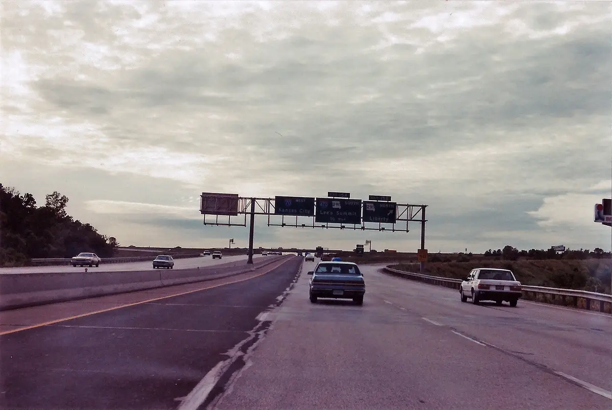 A nostalgic look at Interstate 70 West, Exit 15B, Liberty exit from 1987