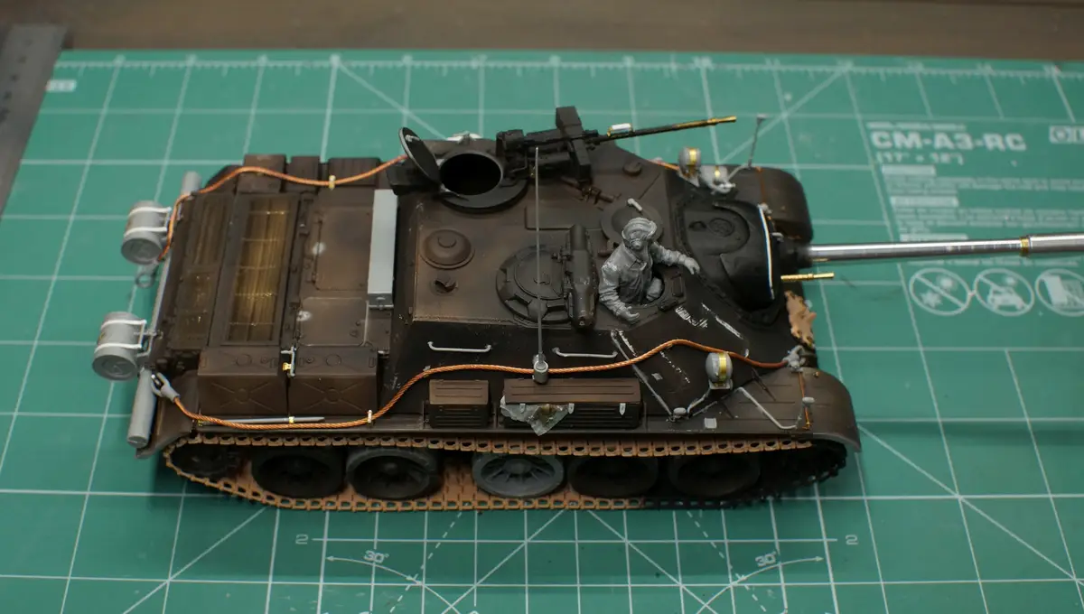 Exploring the SU 122-54 Early Model by Miniart