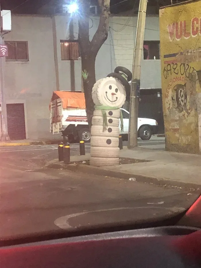 This cheerful Mexican Frosty the Snowman looks like he's ready for a snow day!