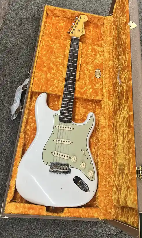 Introducing the 2021 Fender Custom Shop Limited 60’s Journeyman Stratocaster