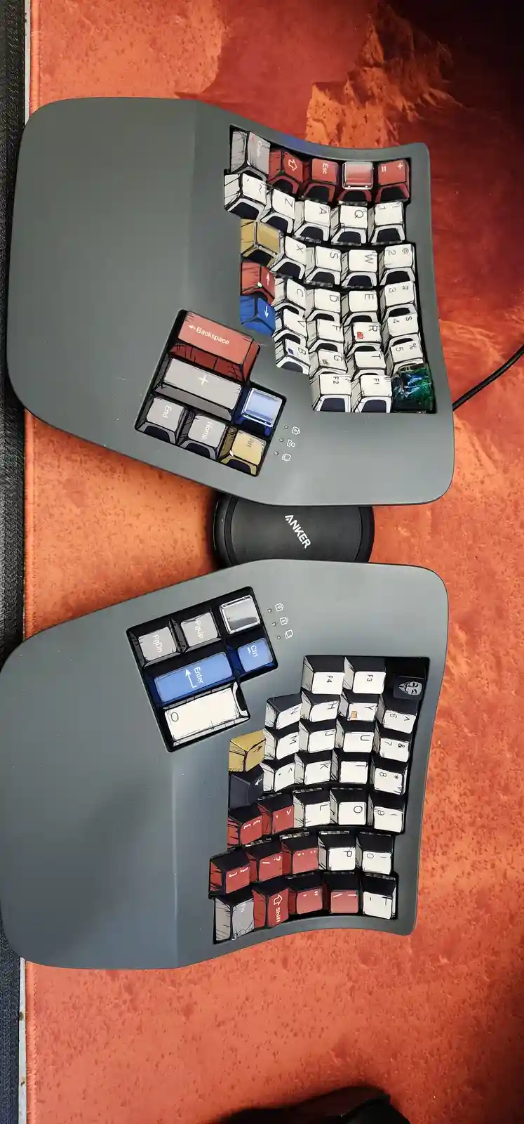 Kinesis 360 Keyboard with Custom Key Caps: A Personal Touch