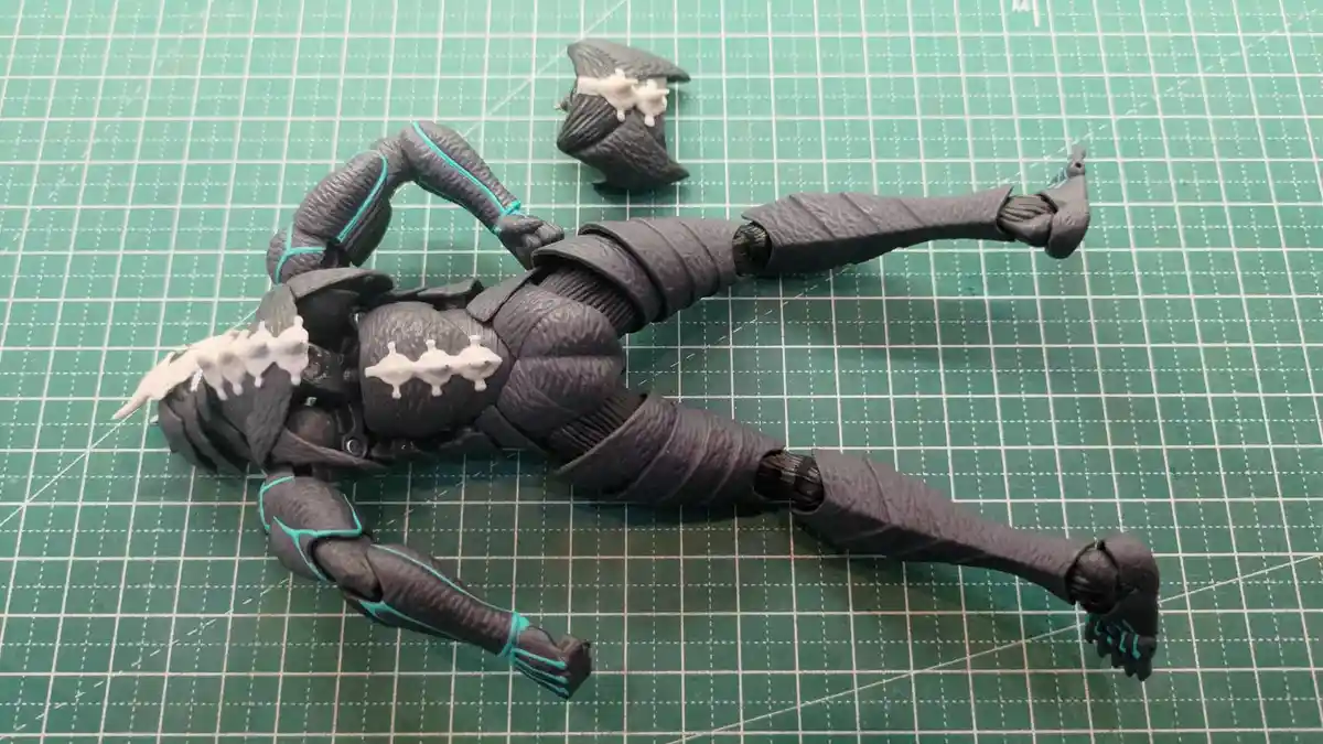 Toy Restoration: S.H.Figuarts KAIJU No. 8