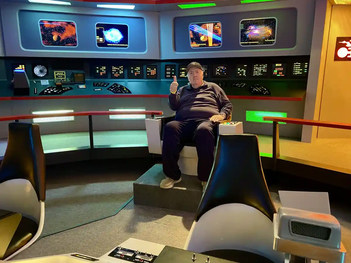 Captain Jim's Command: Engage Warp 10, Mr. Sulu!