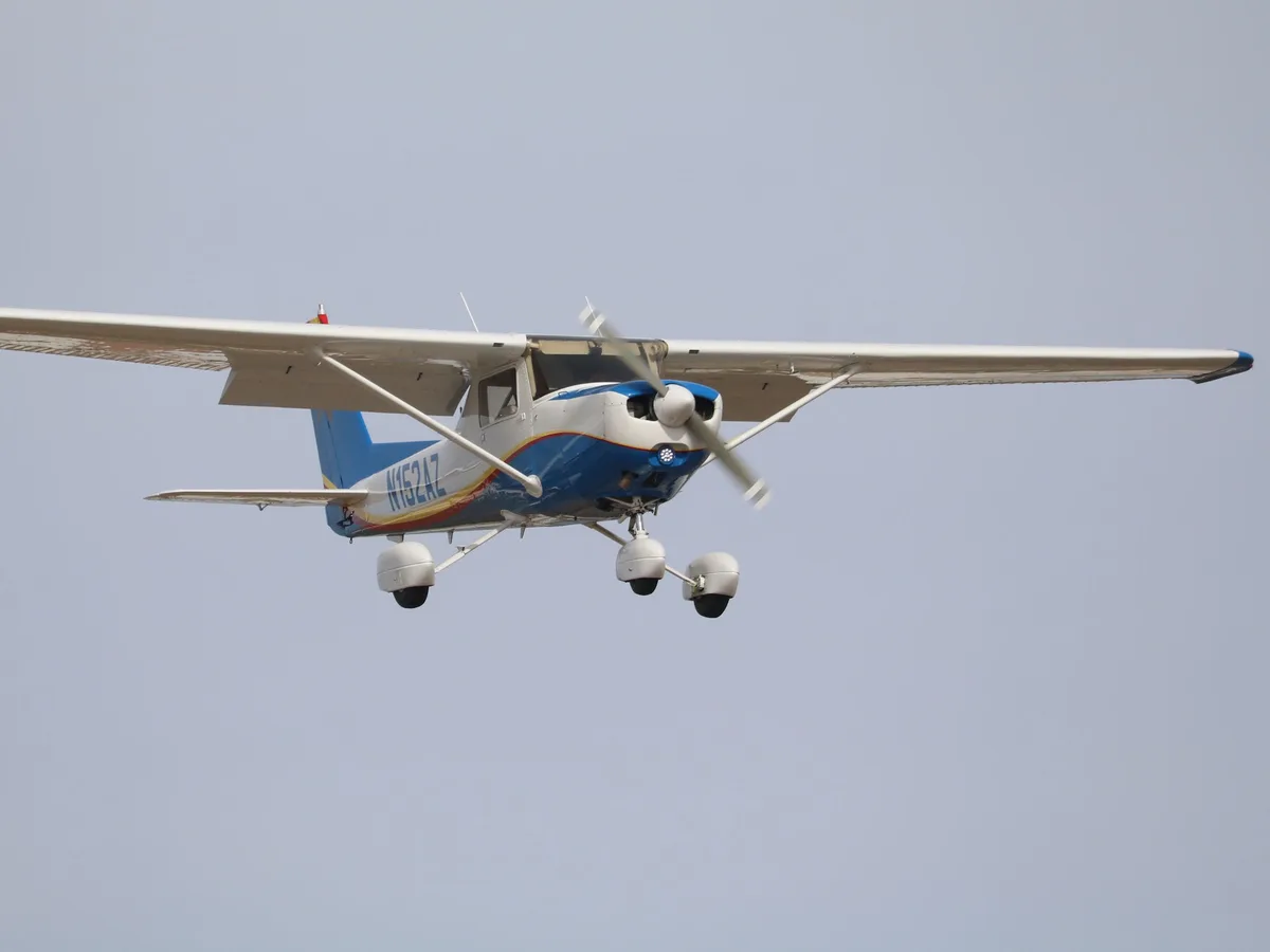 Approaching the Scenic Stellar Airpark