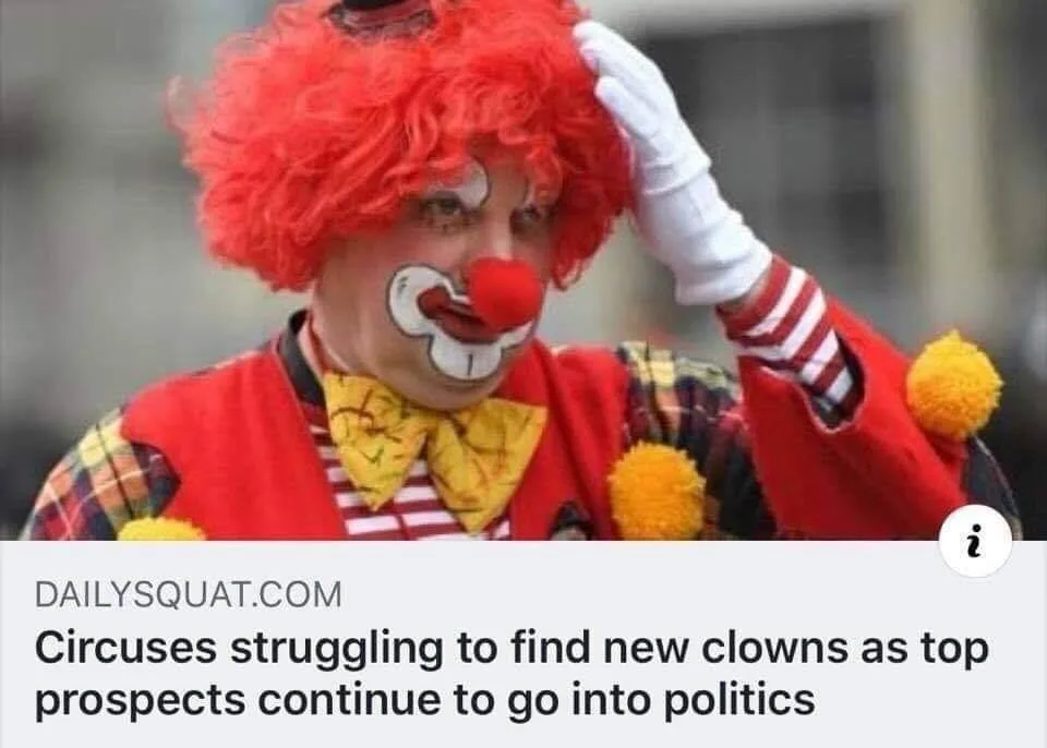 Unleash your snowballs on the clown!
