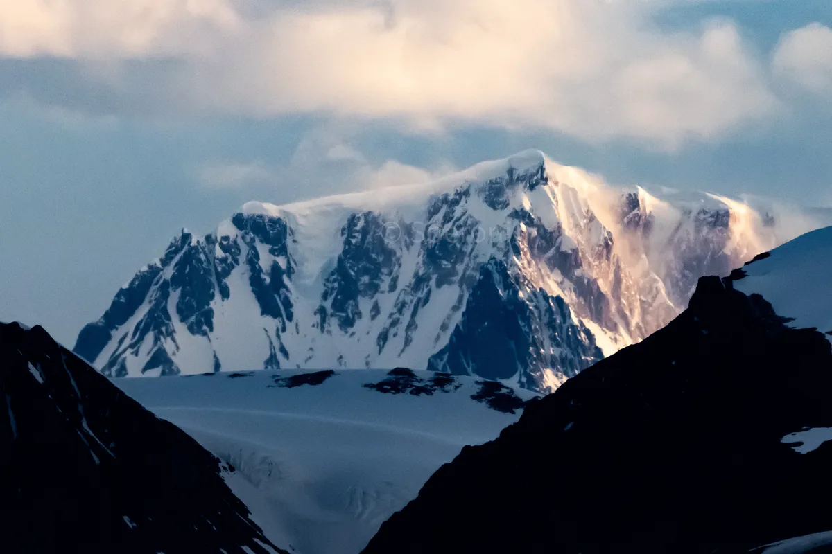 Captured Moments: Stunning Mountain Photography