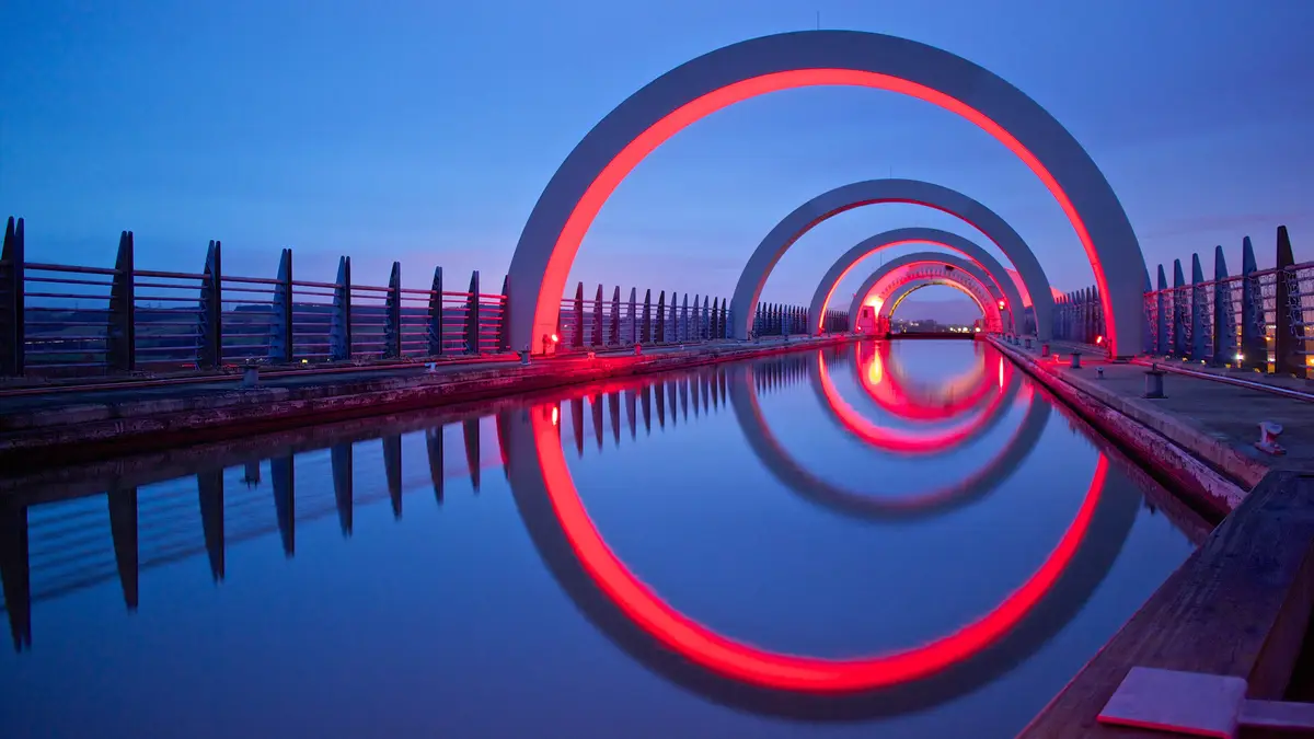 In twilight, this Scottish landmark resembles a serene infinity pool. But instead of plunging into oblivion, the elevated…