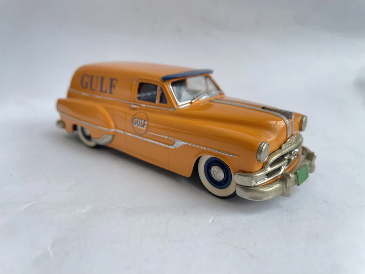 Classic 1953 Pontiac Sedan Delivery: Brooklin 1/43 Model Spotlight