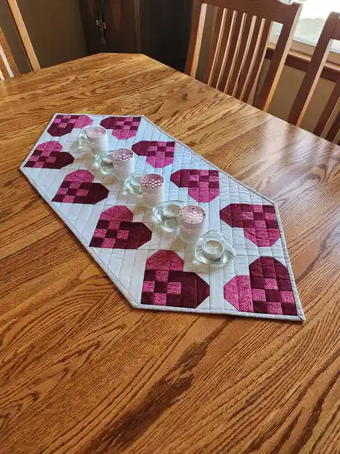 A Summer-Inspired Valentine's Table Setting