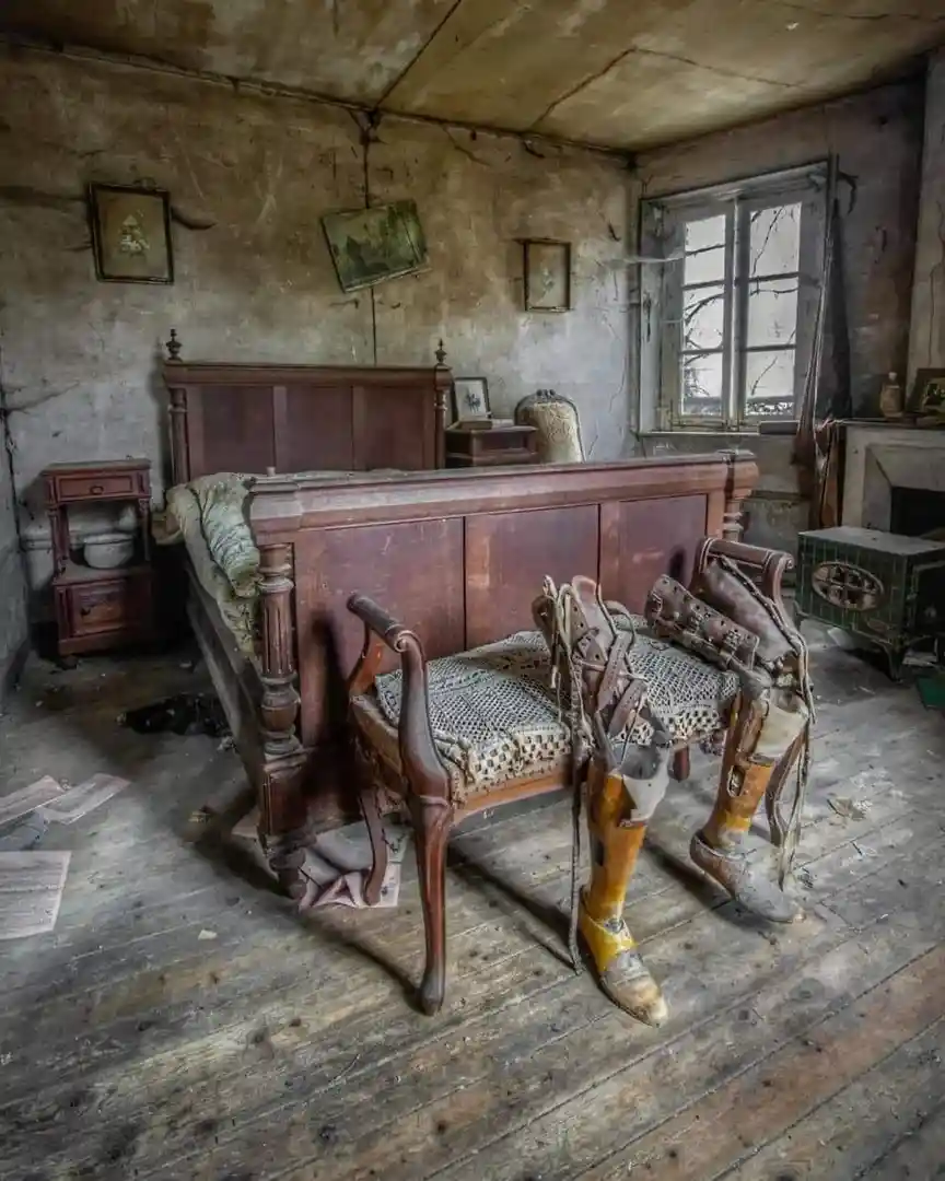 Inside an Abandoned House in France: A Haunting Discovery