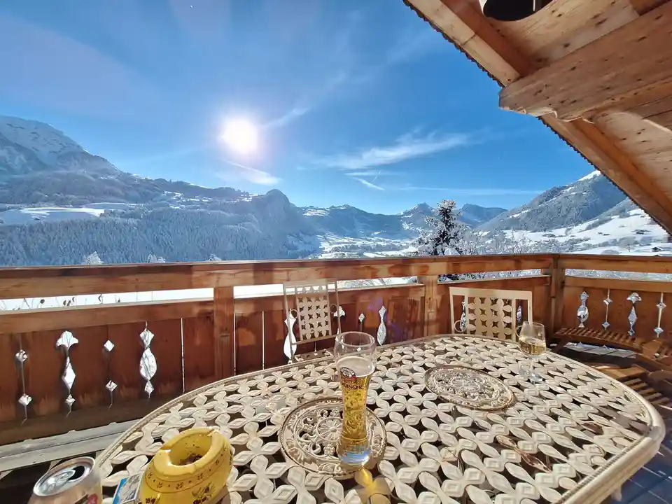 Cheers to Beer and Breathtaking Mountains!