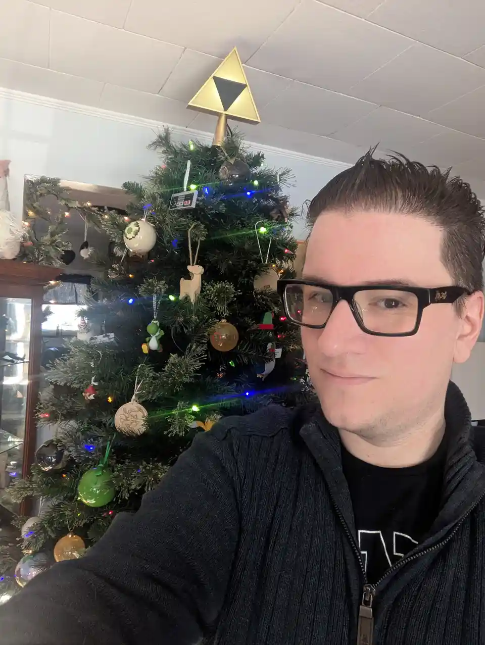 Happy Yule! Here’s My Festive Selfie!