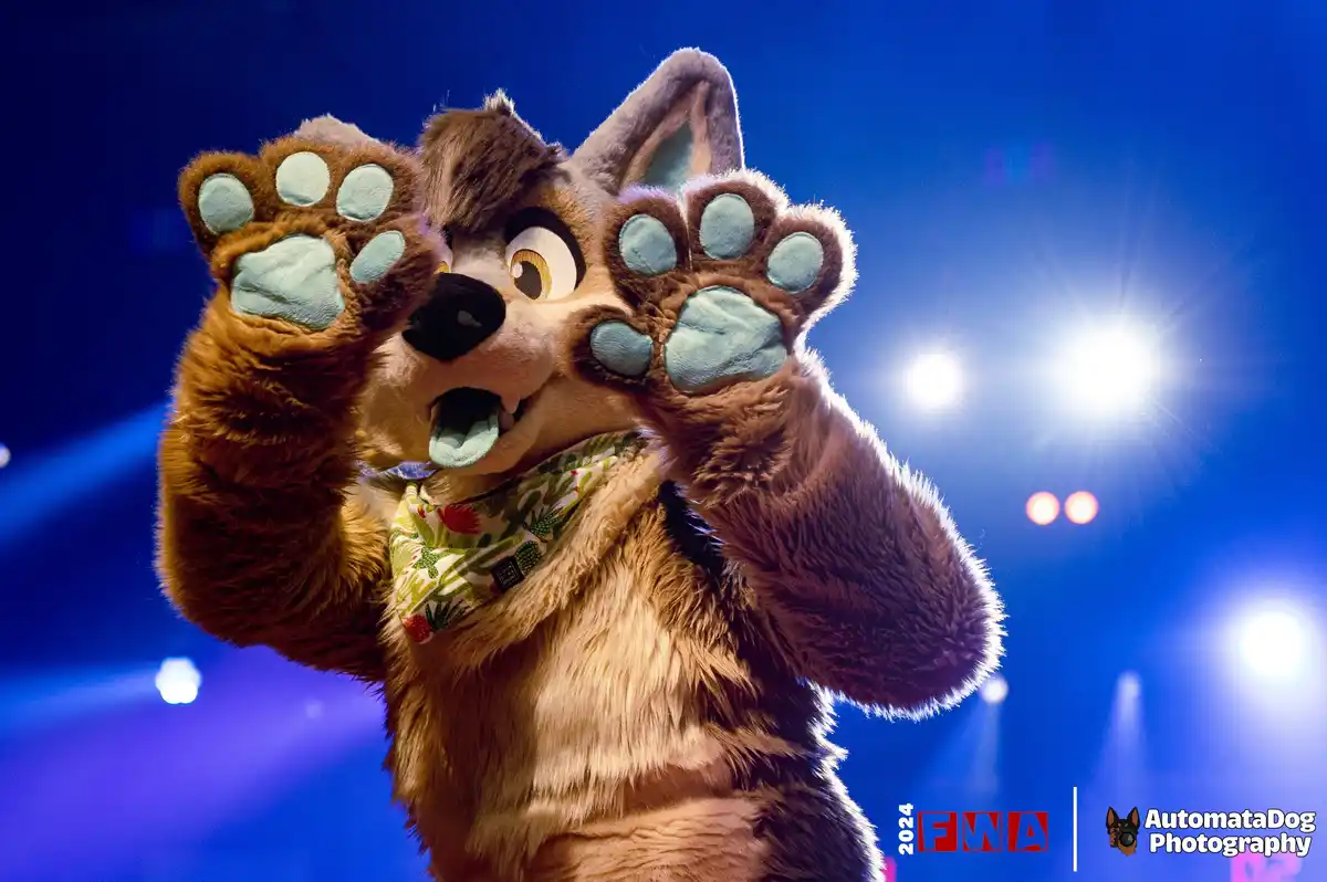 Daily Snapshot from a Furry Photographer - Day 492