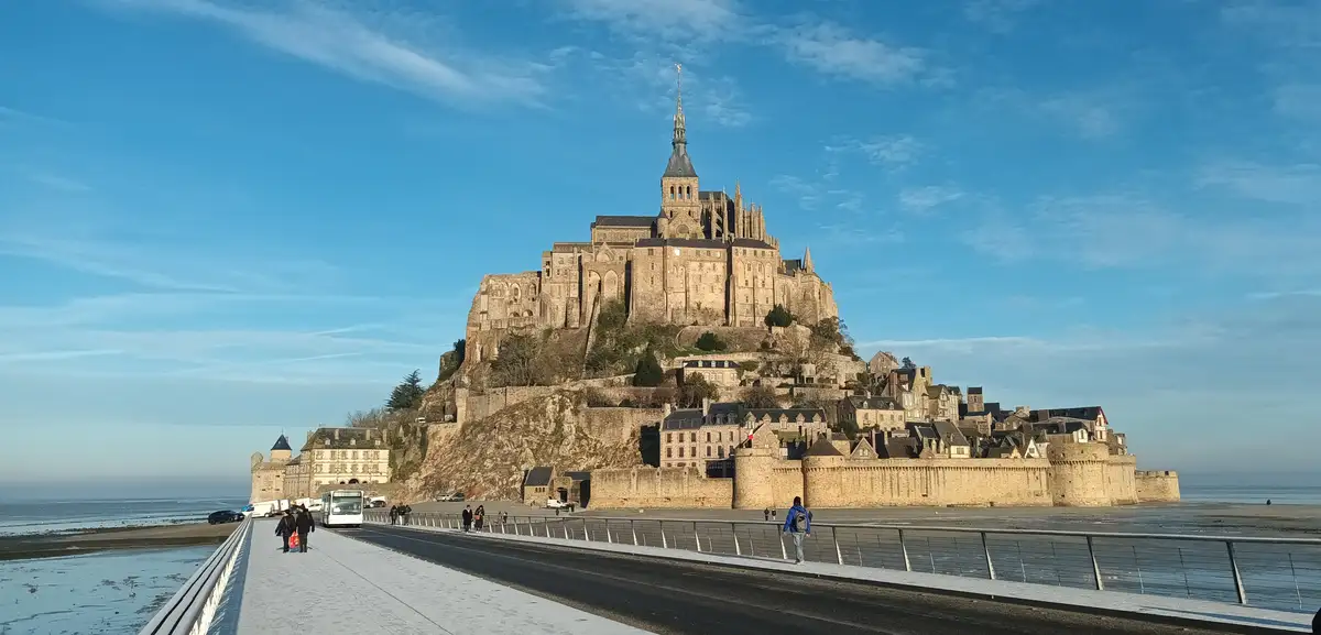 Absolutely loving Mont Saint Michel! Next time, I'm staying overnight.