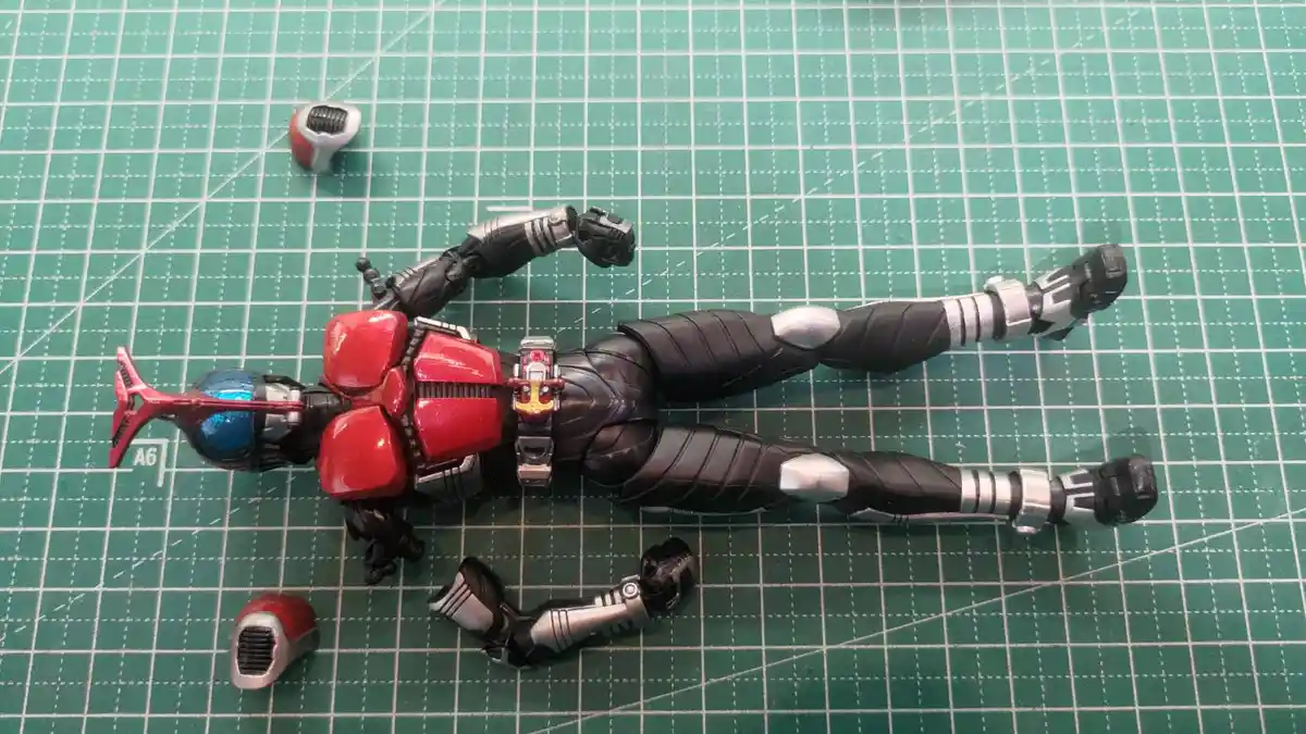 S.H.Figuarts SHINKOCCHOU SEIHOU MASKED RIDER KABUTO - Toy Repair Edition