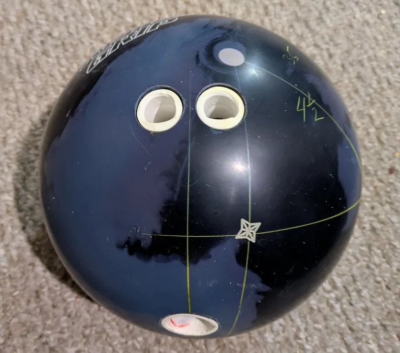 Check out the Roto Grip Hustle X-Ray: A bowler's new best friend!