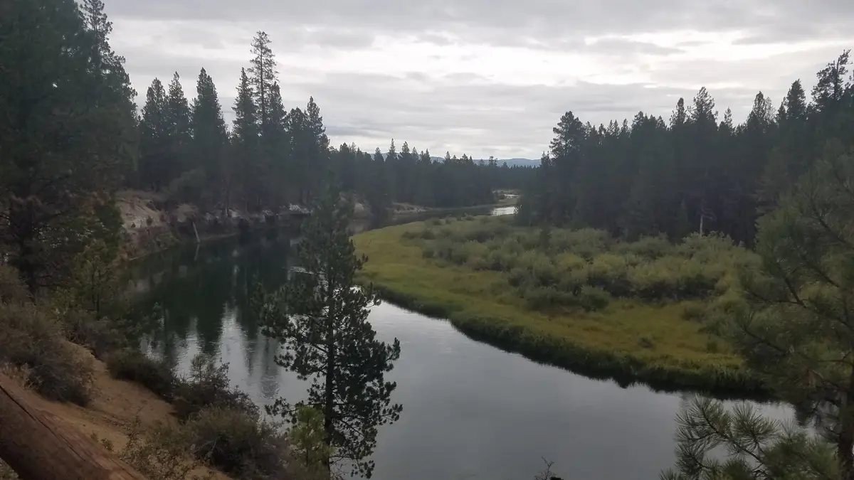 Breathtaking Views of the Deschutes River in Oregon
