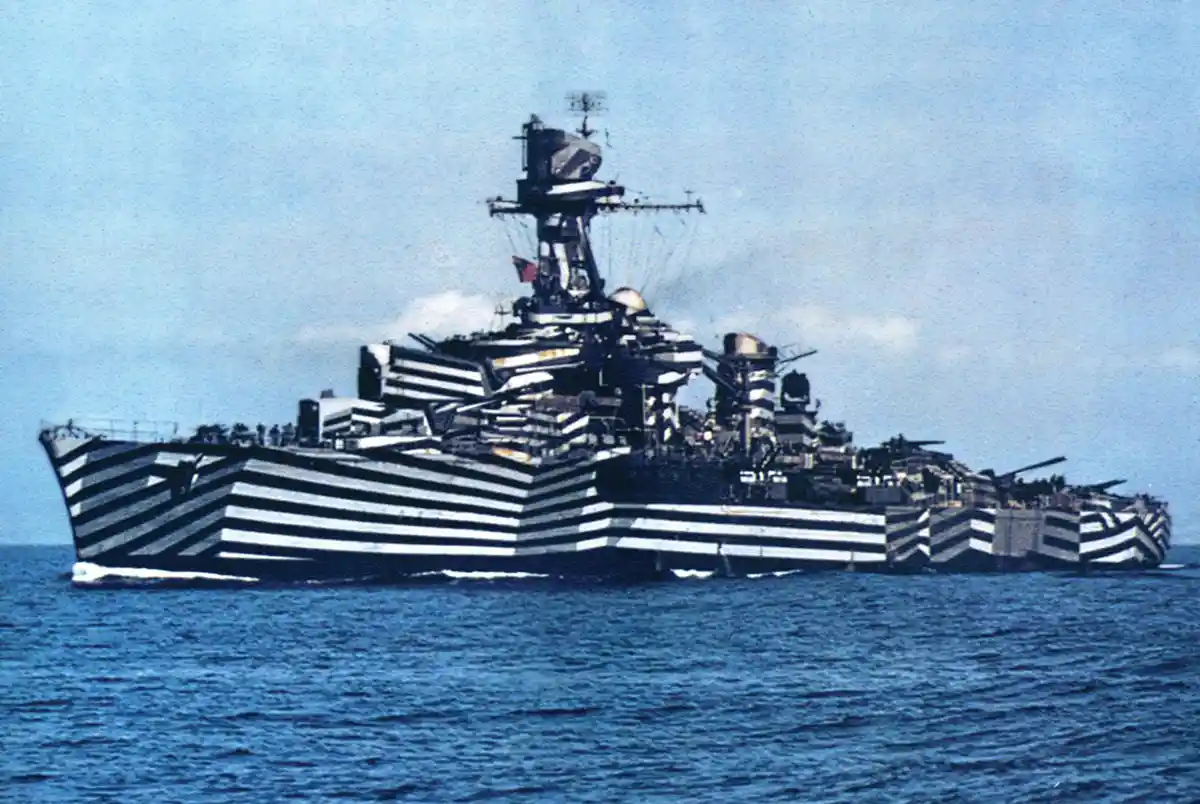 WWI camouflage made it nearly impossible to gauge range, speed, and direction.