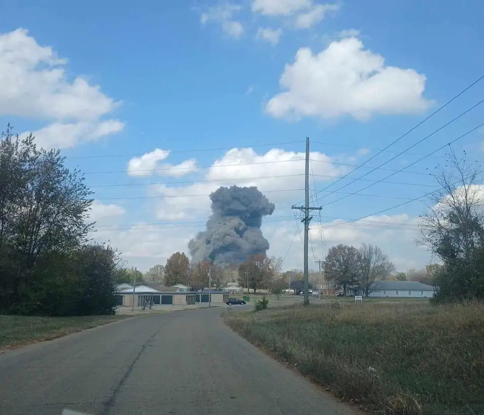 Fire at the battery factory in Fredricktown, Missouri leads to a 5-mile evacuation order.