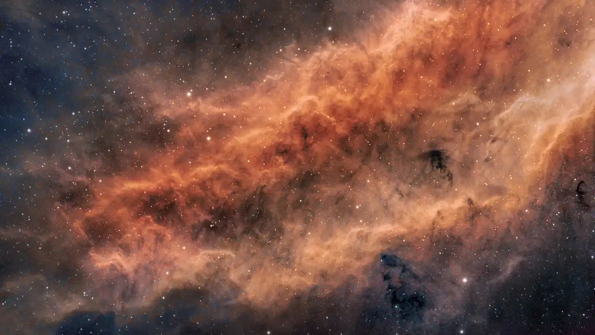 The California Nebula, officially known as NGC 1499, is a cosmic cloud over 1,000 light-years from Earth. Unfortunately, a…