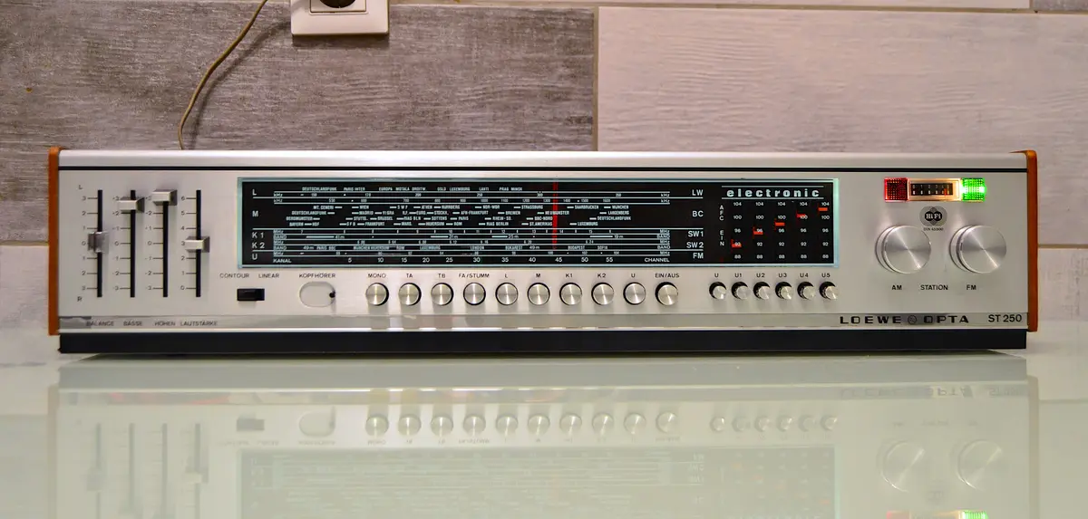 Discover the Loewe Opta ST 250: A Vintage German Receiver from the 70s