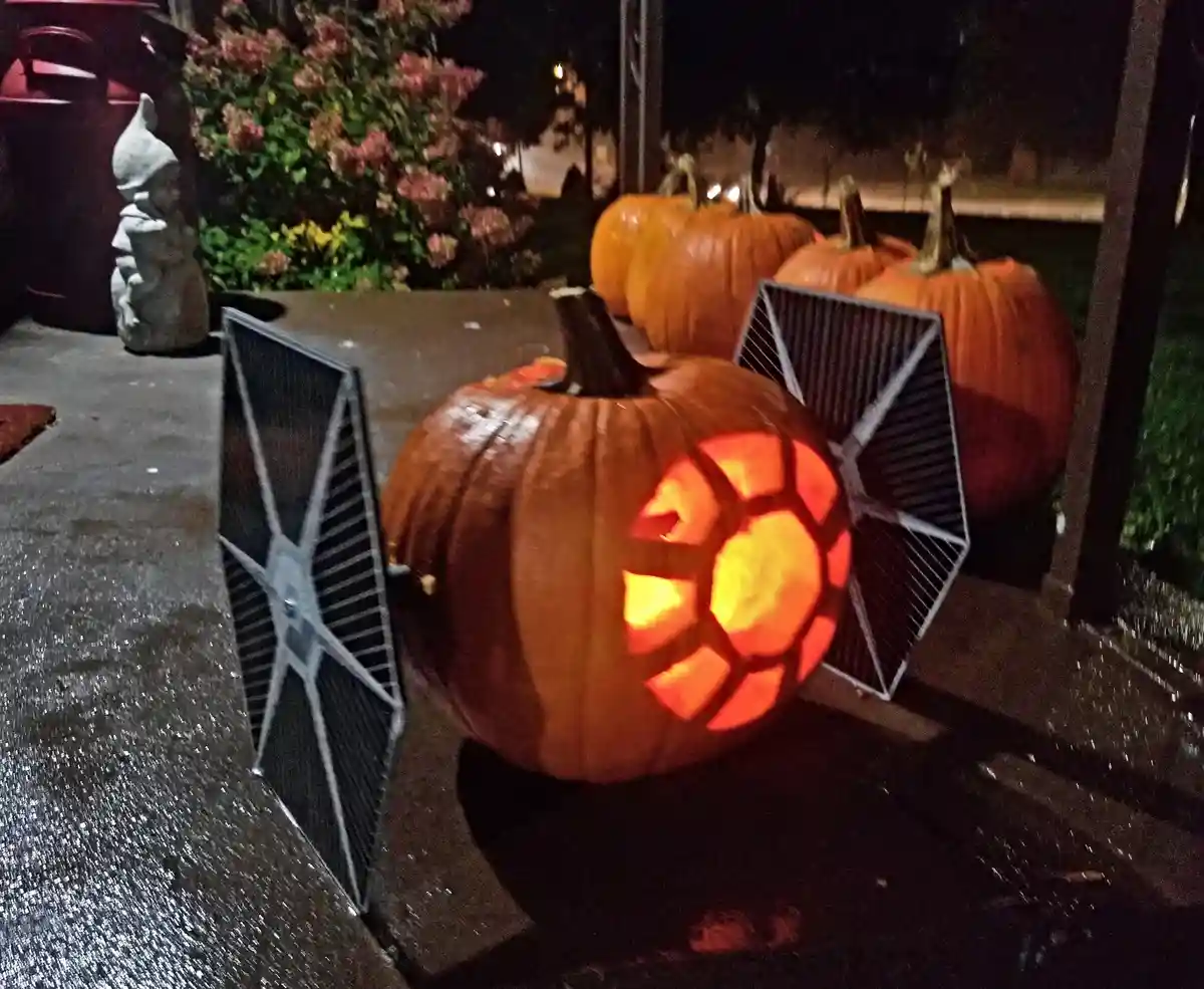 Sci-Fi Shenanigans and a Geeky Halloween Extravaganza