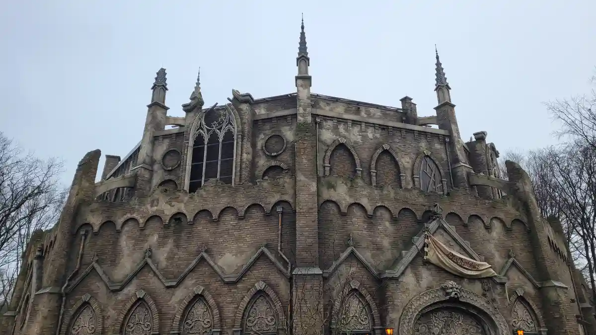 Discovering Efteling: New Photos and Exciting Details from the Themed Area Anderrijk