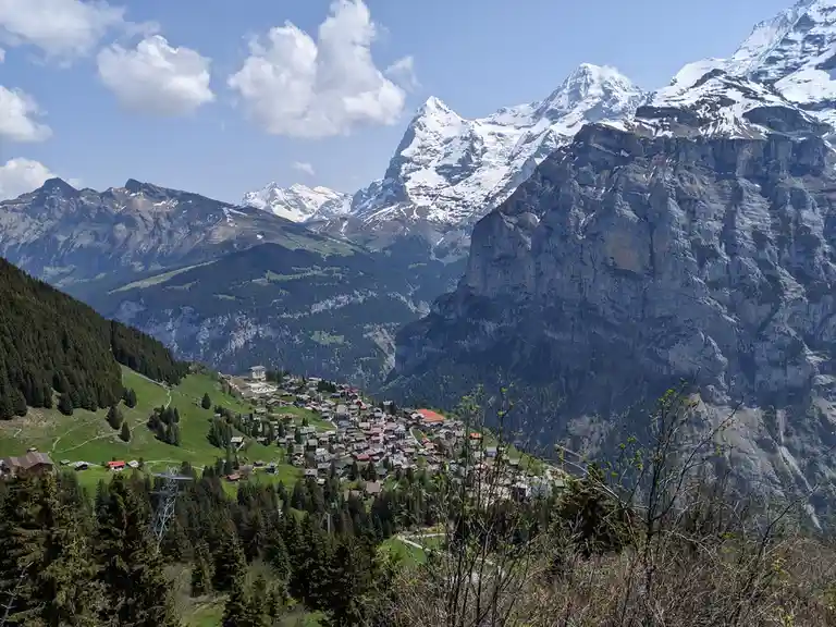 Breathtaking Views: Discovering Murren, Switzerland