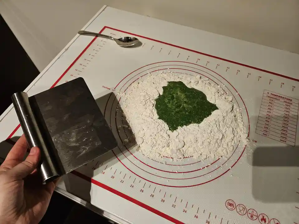 Mastering Homemade Spinach Pasta Thanks to My Christmas Gift!