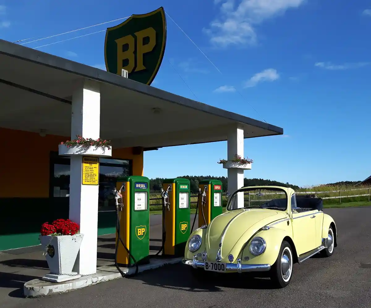 Check Out My Classic 1965 VW Beetle!
