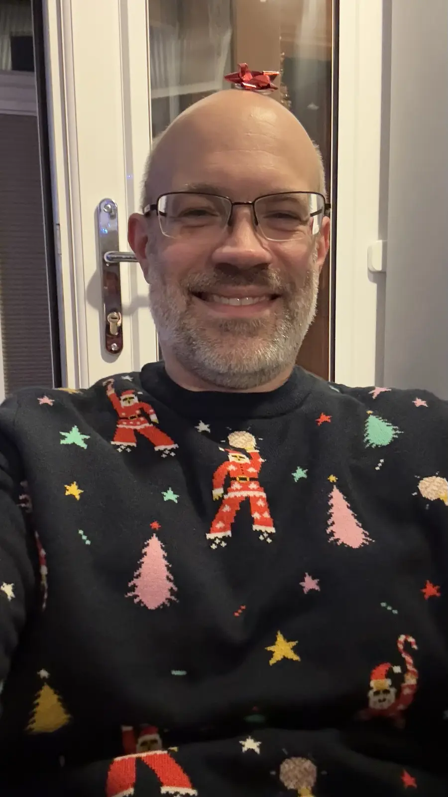 It's XMas Selfie Time - Let's Capture the Joy!